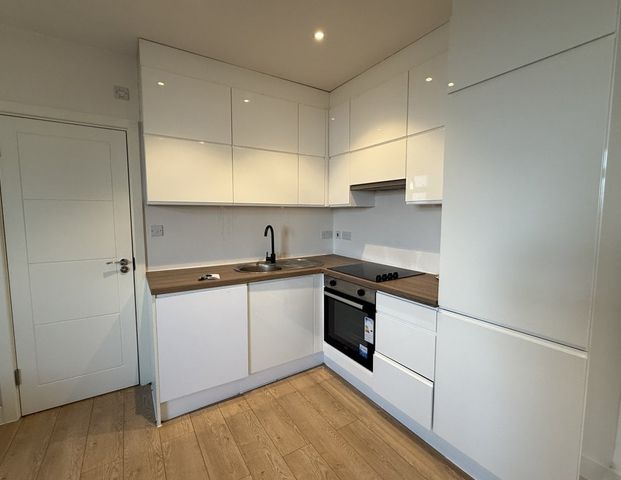 Buckingham Street, AYLESBURY - Photo 1