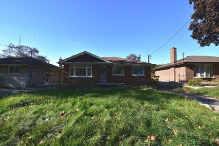 For Lease - 152 Eastmount Street, Oshawa, Ontario - Photo 3