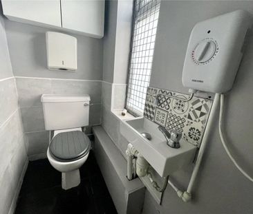 Ashley Road, Poole, Dorset, BH14 - Photo 4