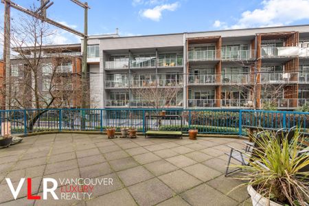 Condo in Vancouver East Side, BC - Photo 4