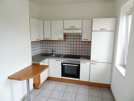 Kleine Mietwohnung mit Carport-Stellplatz und fantastischem Ausblick …! - Photo 2