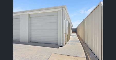 Brand new and available immediately - Photo 2