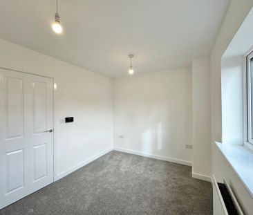 3 bedroom terraced house to rent - Photo 6