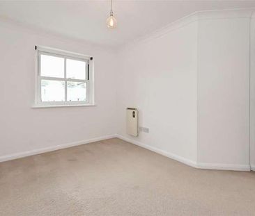 The Steyne, Bognor Regis, PO21 - Photo 3