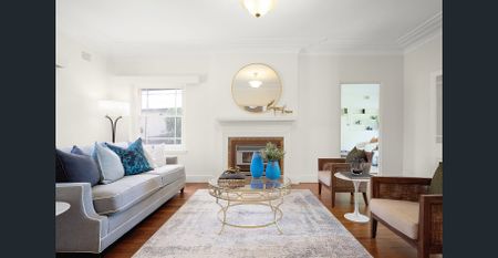 Grand Georgian Residence on the Fairways of Pymble Golf Course - Photo 2