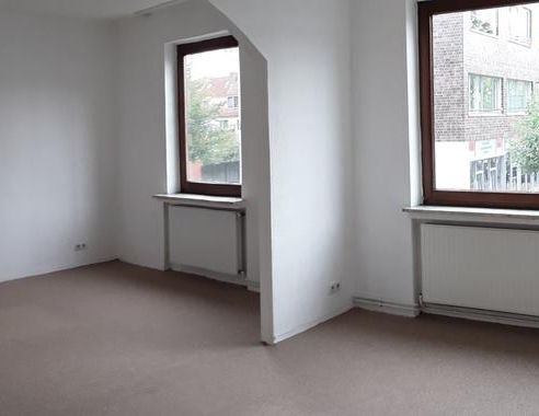 Schöne sonnige 2-Zimmer Wohnung für weiblichen Single oder Paar - Foto 1