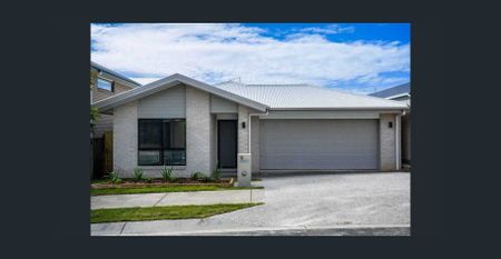 12 Aurora Road, Tannum Sands, Qld 4680 - Photo 4