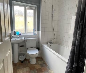 Room in a Shared House, London, E14 - Photo 3