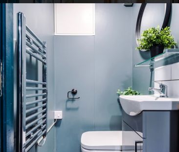 Room in a Shared Flat, The Right Boot, LE2 - Photo 2