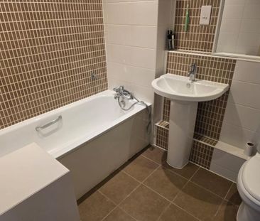 5 bedroom detached house to rent - Photo 6