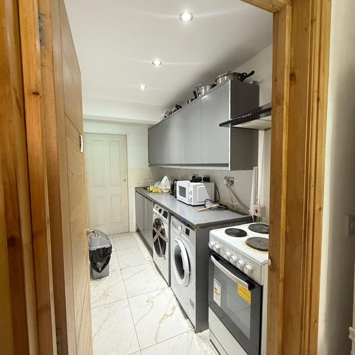 Room in a Shared House, Wyvenhoe Road, HA2 - Photo 1