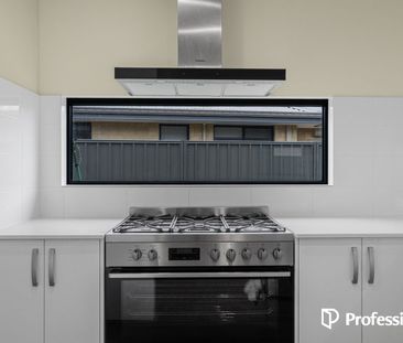 Spacious & Modern 3x2 - Photo 2