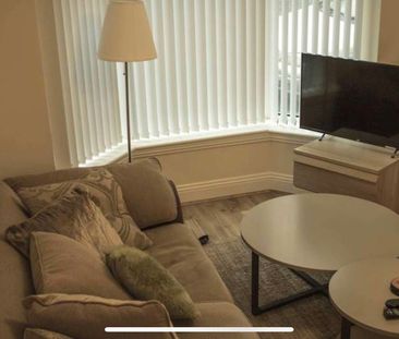 East Mount Road, Darlington - Photo 1