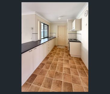 Comfortable Living in Rosewood - Photo 6