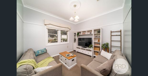 4 Young Street, Turvey Park - Photo 1