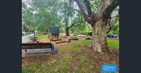 Luxurious North Melbourne Residence | 2 Bedrooms, 2 Bathrooms + City Views & Secure Parking - Photo 3