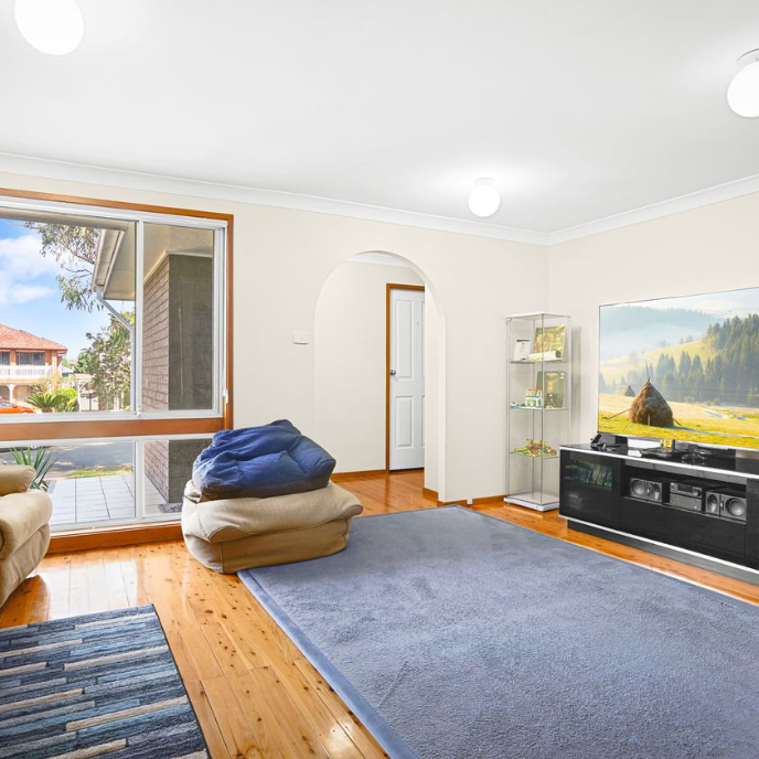 Neat & Tidy 3 Bed Home - Prime St Clair Location - Photo 1