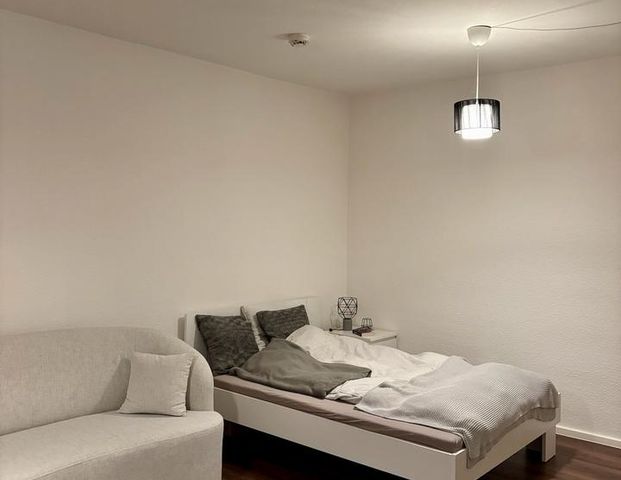 Nachmieter gesucht! Voll möbelierte 1-Zimmer-Wohnung mit Balkon - Foto 1