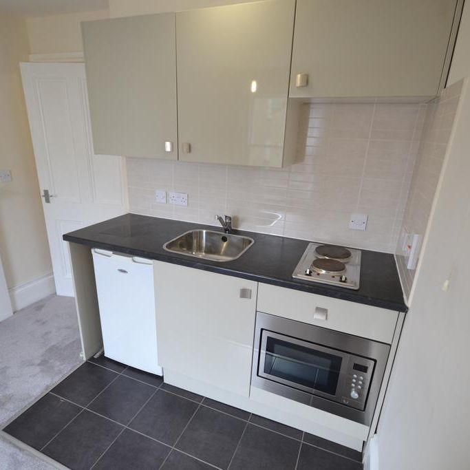 Studio to rent - Photo 1