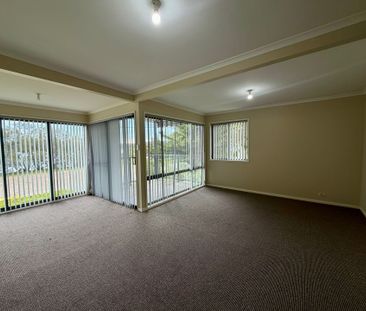 Waterfront Townhouse Living - Photo 2