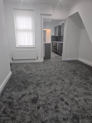 2 bedroom house to rent - Photo 1