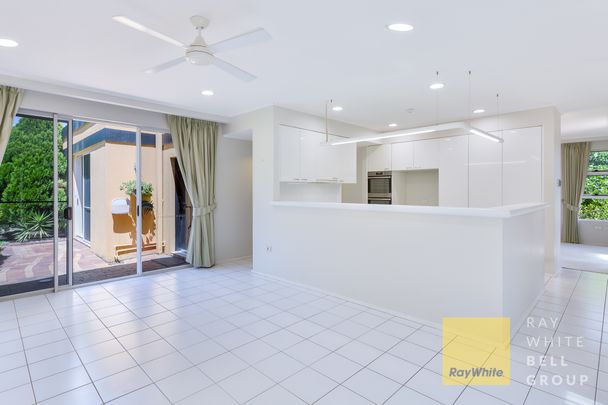 7011 Marine Drive East, Sanctuary Cove QLD 4212 - House For Rent - $1,800 | Domain - Photo 1