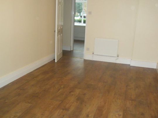 1 Bed Flat, Silver Birch Close, N11 - Photo 1