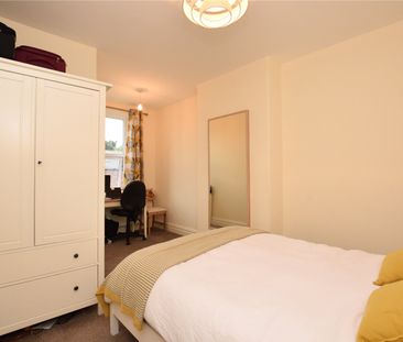 98, Fountain Street, Morley, Leeds, West Yorkshire, LS27 0PH - Photo 6