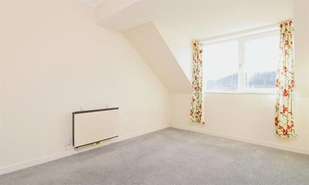 Homeborough House, Hythe, SO45 - Photo 3