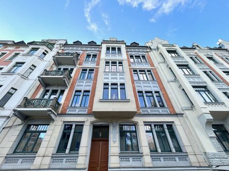 2 Zimmer • Schlosschemnitz • Dachgeschoss • schick und neu • Einbauküche • MIETEN - Photo 3