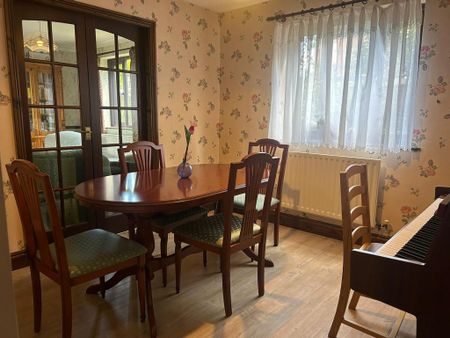 3 bedroom end of terrace house to rent - Photo 2