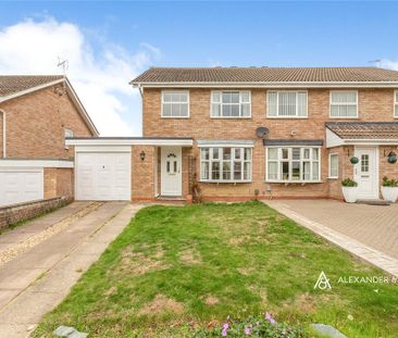 3 bedroom semi-detached house to rent - Photo 2