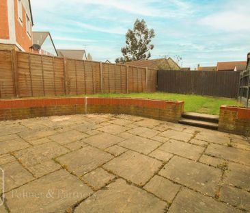 3 bedroom end of terrace house to rent - Photo 5