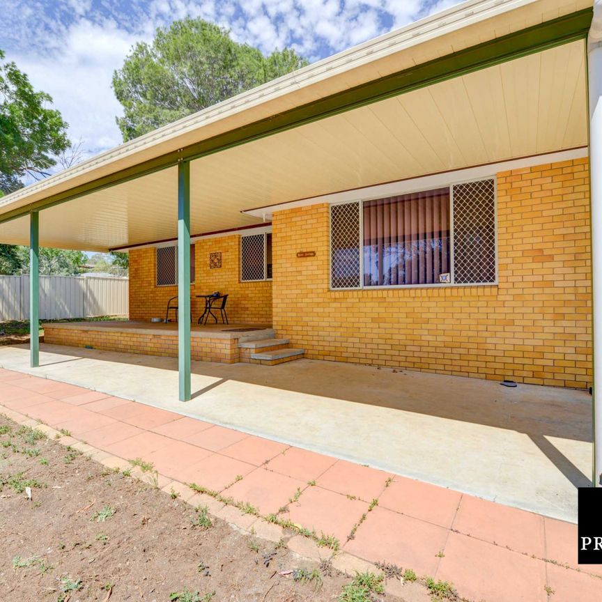 OXLEY VALE - 3 bedroom home - Photo 1