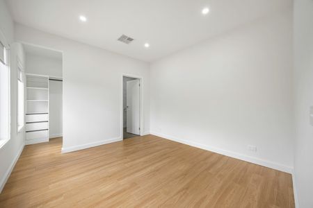 5 Taro Walk, Rockbank VIC, Belconnen - Photo 5