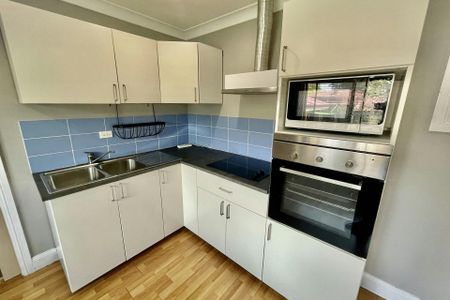 7A Favell Street - Photo 2