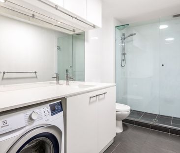 Fully Furnished City Living in the Heart of Adelaide - Photo 1