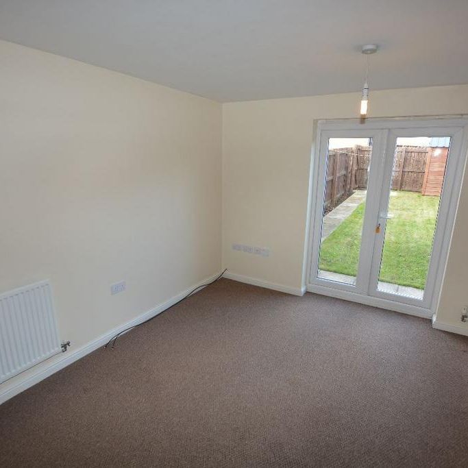 2 bedroom terraced house to rent - Photo 1
