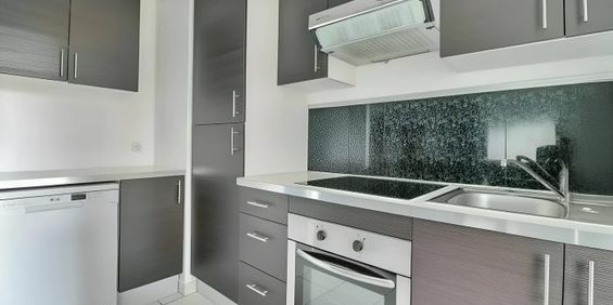 T3 , GARAGE ET BALCON - Photo 3