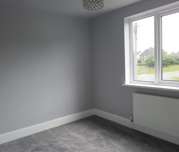 2 bedroom semi-detached house to rent - Photo 5