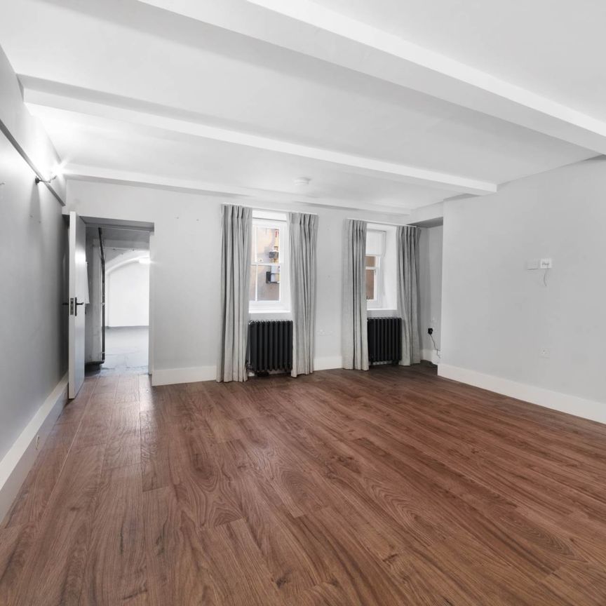 Meard Street, Soho, W1 - Photo 1