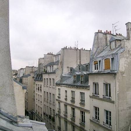 Logement à Paris, Location meublée - Photo 1