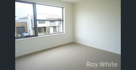 Modern Living in the Prestigious Waverley Park - Photo 5