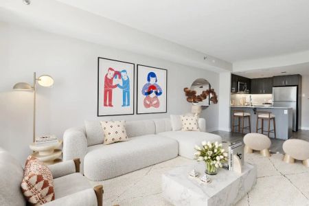 One80five — One Bedroom Deluxe - Photo 4