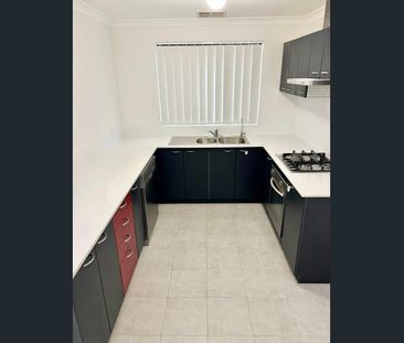 Newly renovated, in sought-after complex 15 mins walk from CBD - Photo 5