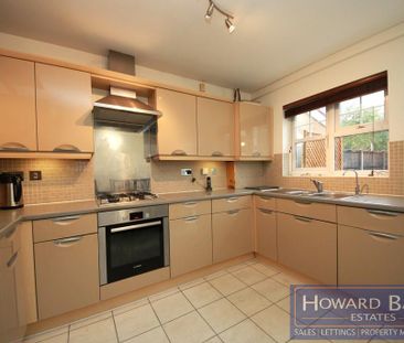 5 bedroom townhouse to rent - Photo 2
