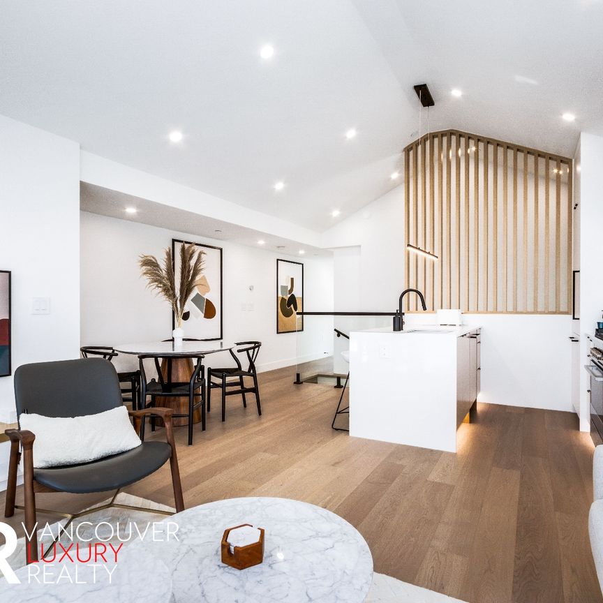 Laneway House in Downtown Vancouver, BC - Photo 1