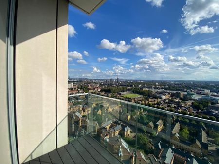 3 bedroom flat to rent - Photo 2