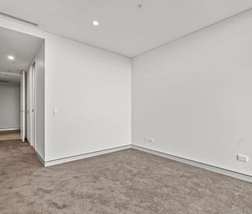 As new luxury apartment in Point Frederick - Photo 5