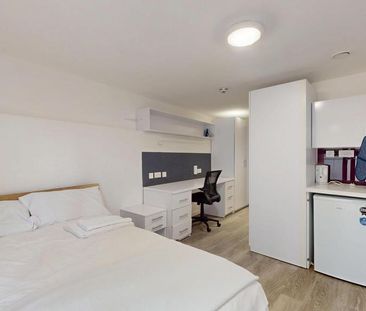 Studio to rent - Photo 1